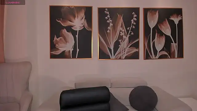 Snapshot of RossiRivers chatting on 01/19/26, 11:47 RossiRivers online show from 01/19/26, 11:47