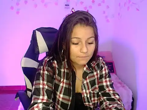 Nina  666 online show from 12/02/25, 11:45