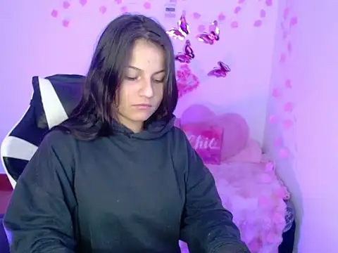 Nina  666 online show from 12/17/25, 11:37