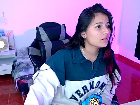 Nina  666 online show from 12/21/25, 11:45