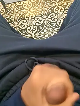 Snapshot of bbcgirthy chatting on 02/08/26, 11:19 bbcgirthy online show from 02/08/26, 11:19