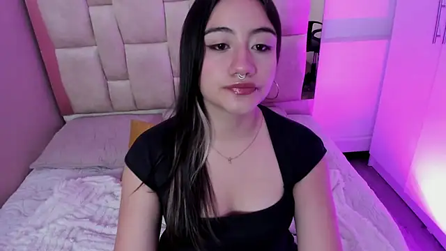 Snapshot of Nana__S chatting on 02/12/26, 03:06 Nana S online show from 02/12/26, 03:06