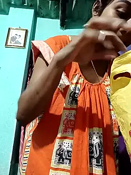 Snapshot of Cute_diya023 chatting on 02/13/26, 02:44 Cute diya023 online show from 02/13/26, 02:44