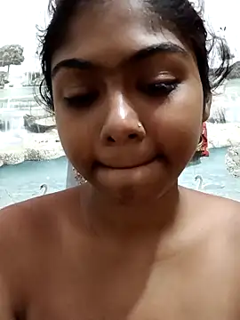 Cute diya023 online show from 03/21/26, 02:35