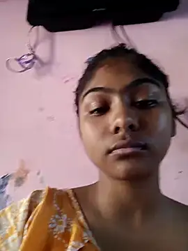 Cute diya023 online show from 03/18/26, 04:15