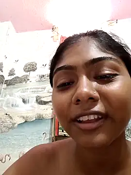 Cute diya023 online show from 04/23/26, 05:25
