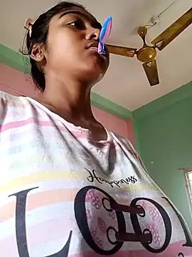 Cute diya023 online show from 04/12/26, 03:21