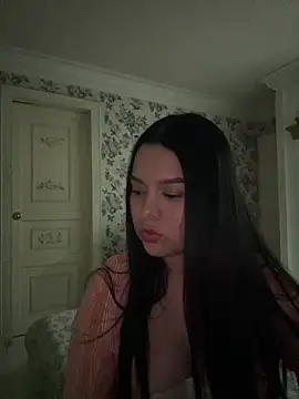 sweet ruby  online show from 05/08/26, 01:53