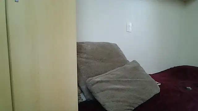 Snapshot of GabriellaManhas chatting on 06/26/26, 04:57 GabriellaManhas online show from 06/26/26, 04:57