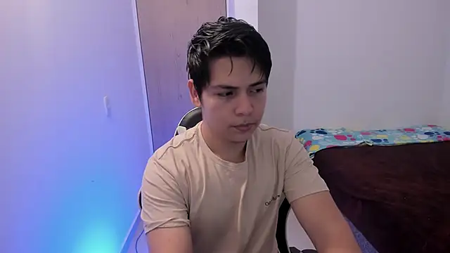 Asta YunoXXX online show from 04/16/26, 12:44