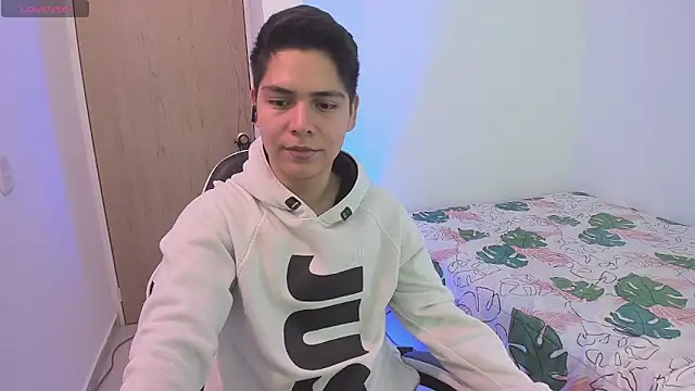 Asta YunoXXX online show from 02/15/26, 07:57