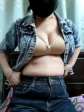 Queencandy736 online show from 01/13/26, 07:45