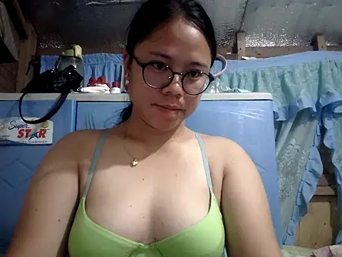 Snapshot of xxdreamgirl69 chatting on 07/19/26, 09:39 xxdreamgirl69 online show from 07/19/26, 09:39