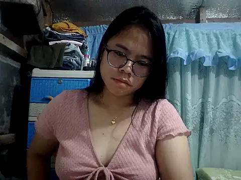xxdreamgirl69 online show from 05/10/26, 10:33