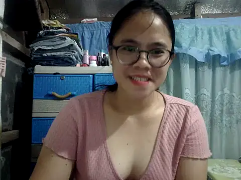 xxdreamgirl69 online show from 05/06/26, 10:19