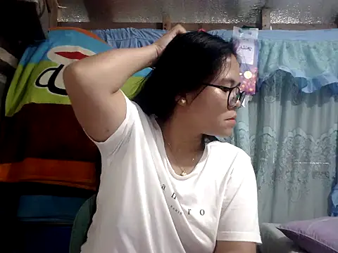xxdreamgirl69 online show from 05/12/26, 02:08