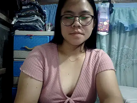 xxdreamgirl69 online show from 05/15/26, 12:19