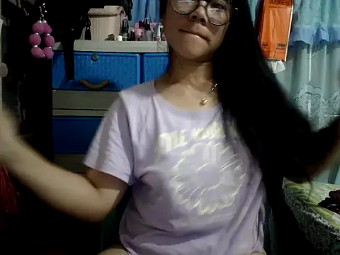 xxdreamgirl69 online show from 03/11/26, 01:21