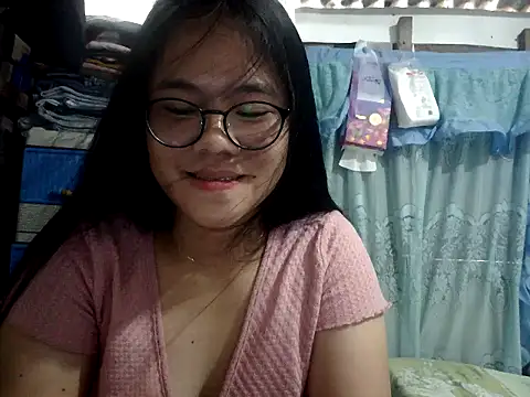 xxdreamgirl69 online show from 04/28/26, 02:27