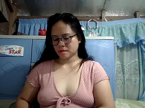 Snapshot of xxdreamgirl69 chatting on 07/18/26, 03:04 xxdreamgirl69 online show from 07/18/26, 03:04