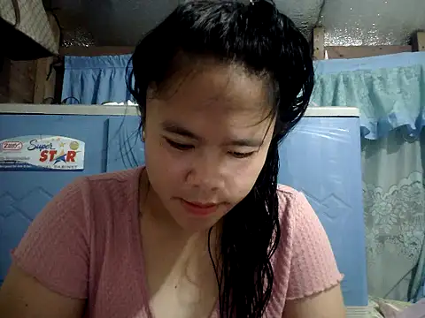 Snapshot of xxdreamgirl69 chatting on 06/30/26, 10:32 xxdreamgirl69 online show from 06/30/26, 10:32