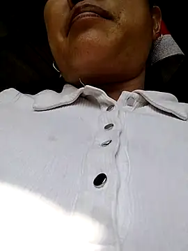 Snapshot of LeoPet2x chatting on 02/26/26, 06:24 LeoPet2x online show from 02/26/26, 06:24