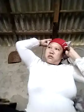 Snapshot of LeoPet2x chatting on 03/03/26, 02:07 LeoPet2x online show from 03/03/26, 02:07