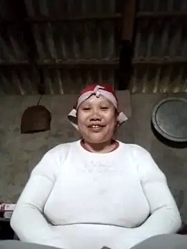 Snapshot of LeoPet2x chatting on 03/04/26, 04:31 LeoPet2x online show from 03/04/26, 04:31