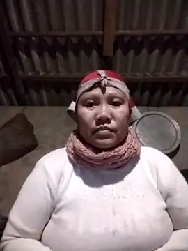 Snapshot of LeoPet2x chatting on 02/12/26, 01:55 LeoPet2x online show from 02/12/26, 01:55