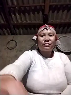 Snapshot of LeoPet2x chatting on 03/16/26, 05:48 LeoPet2x online show from 03/16/26, 05:48