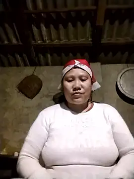 Snapshot of LeoPet2x chatting on 02/22/26, 05:36 LeoPet2x online show from 02/22/26, 05:36