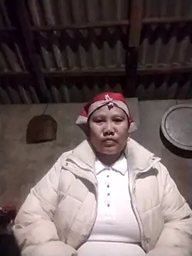 Snapshot of LeoPet2x chatting on 03/11/26, 06:02 LeoPet2x online show from 03/11/26, 06:02