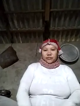 Snapshot of LeoPet2x chatting on 02/12/26, 01:49 LeoPet2x online show from 02/12/26, 01:49