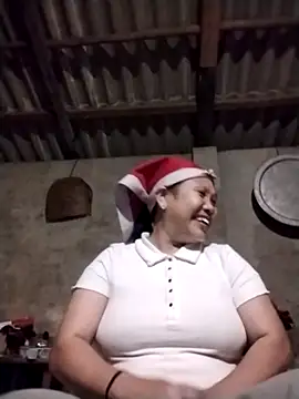 Snapshot of LeoPet2x chatting on 03/10/26, 11:14 LeoPet2x online show from 03/10/26, 11:14