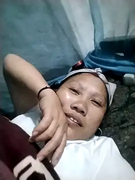 Snapshot of LeoPet2x chatting on 03/07/26, 05:18 LeoPet2x online show from 03/07/26, 05:18