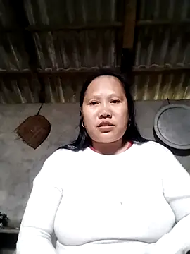 Snapshot of LeoPet2x chatting on 02/27/26, 06:35 LeoPet2x online show from 02/27/26, 06:35