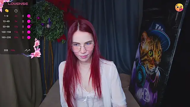 Snapshot of Emily_Kente chatting on 12/20/25, 12:46 Emily Kente online show from 12/20/25, 12:46