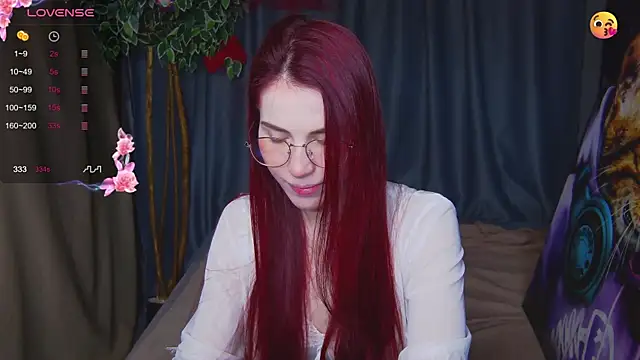 Snapshot of Emily_Kente chatting on 12/18/25, 01:11 Emily Kente online show from 12/18/25, 01:11