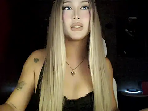 Snapshot of urfuckingdoll69 chatting on 06/10/26, 09:21 urfuckingdoll69 online show from 06/10/26, 09:21