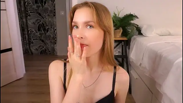 Spennsy Hellen online show from 12/04/25, 10:47