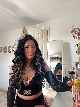 Snapshot of Lolaxox_ chatting on 02/22/26, 12:29 Lolaxox online show from 02/22/26, 12:29