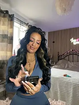 Snapshot of Lolaxox_ chatting on 02/10/26, 11:20 Lolaxox online show from 02/10/26, 11:20