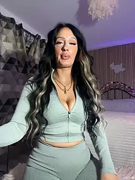 Snapshot of Lolaxox_ chatting on 01/09/26, 06:15 Lolaxox online show from 01/09/26, 06:15