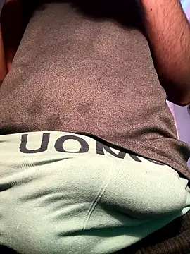 Snapshot of Davisuarez chatting on 01/09/26, 12:34 Davisuarez online show from 01/09/26, 12:34