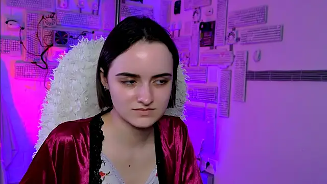 KateWillows online show from 03/27/26, 08:26