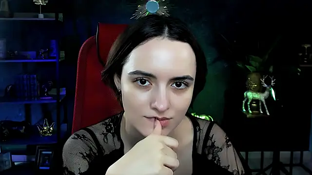 KateWillows online show from 02/08/26, 04:32