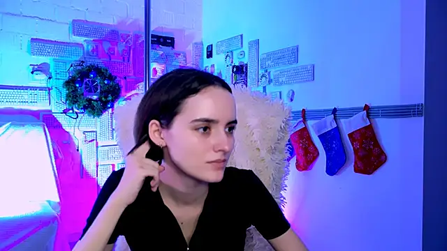 KateWillows online show from 01/12/26, 04:30