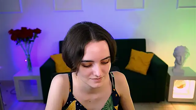 KateWillows online show from 12/05/25, 04:22