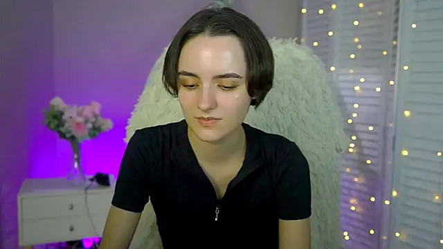 KateWillows online show from 12/02/25, 12:18