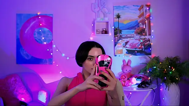 KateWillows online show from 12/19/25, 04:16